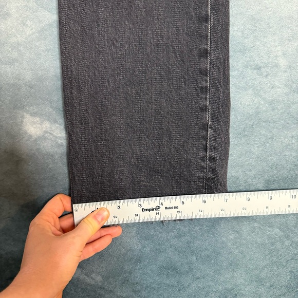 Abercrombie & Fitch Womens Jeans The Dad High Rise Size 26/2 Black Distressed - Picture 8 of 16